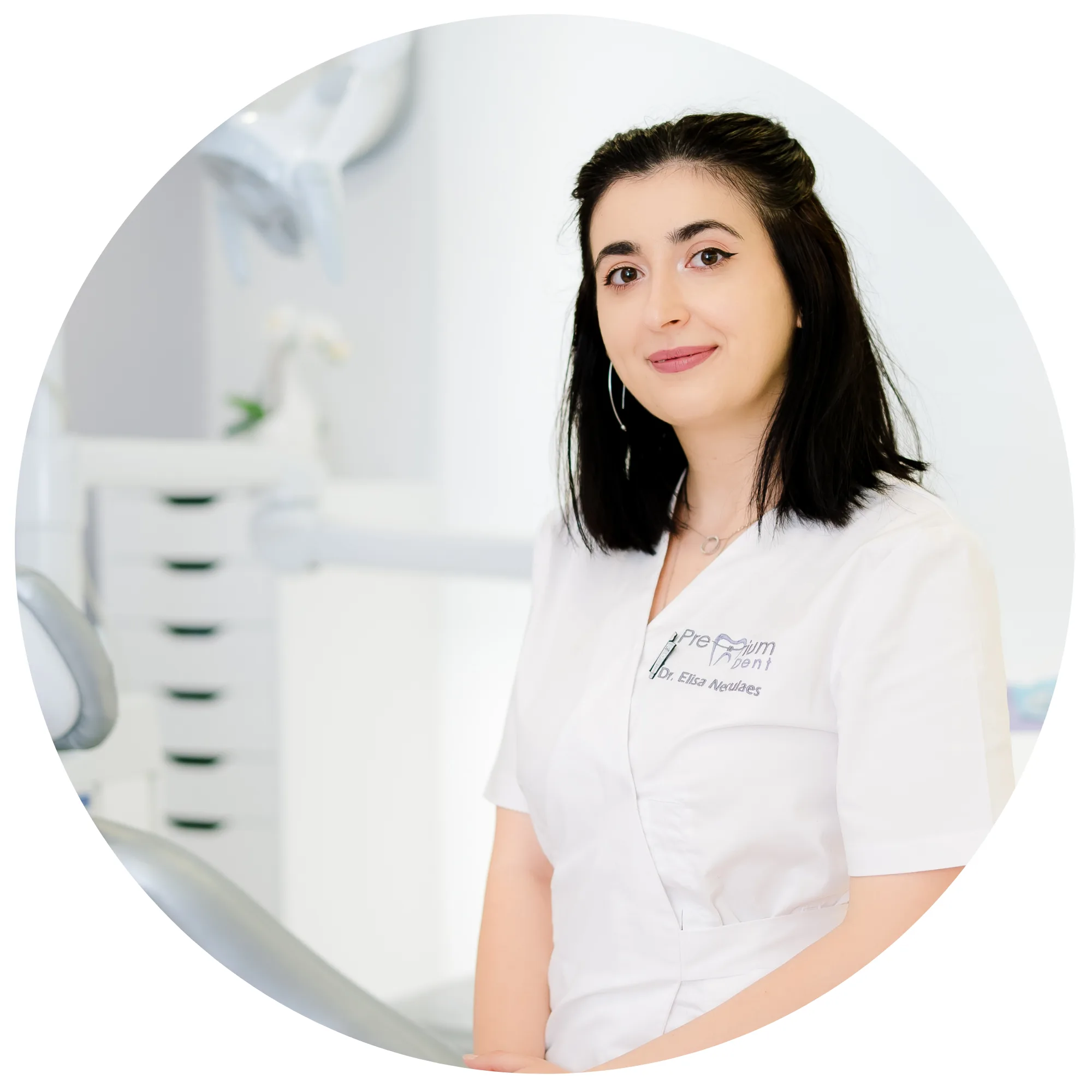 Dr. Elisa Neculăeș